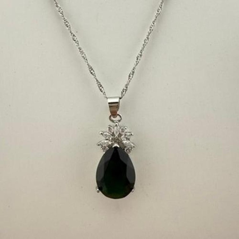 Emerald Green Teardrop Necklace Crystal Pear Pendant Silver Tone Elegant Design